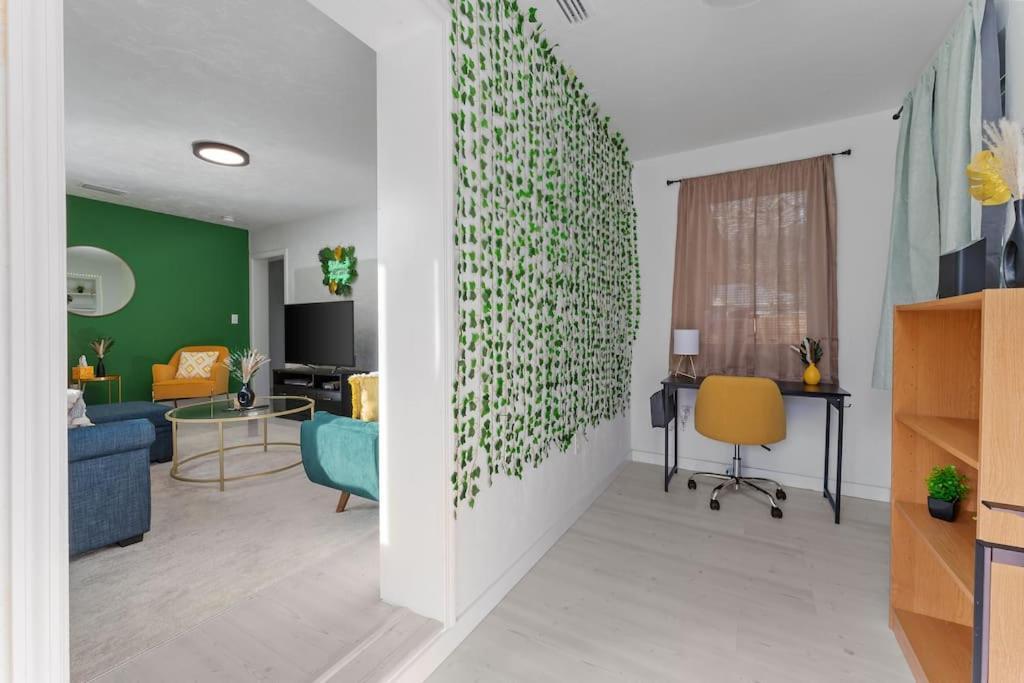 Smart Bungalow: 10-Min To Uf, Central Location Gainesville Exterior photo